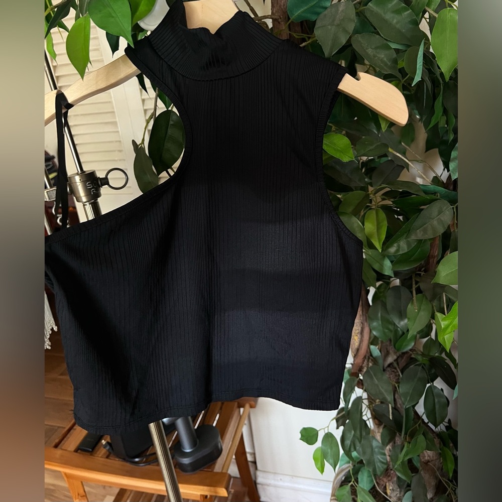 Bar III Black Cut Out Tank Top